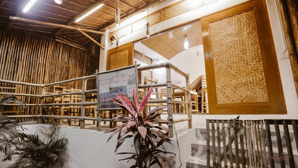 Koko'S Place Diniwid Balabag  Екстер'єр фото