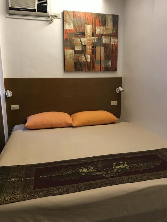 Koko'S Place Diniwid Balabag  Екстер'єр фото